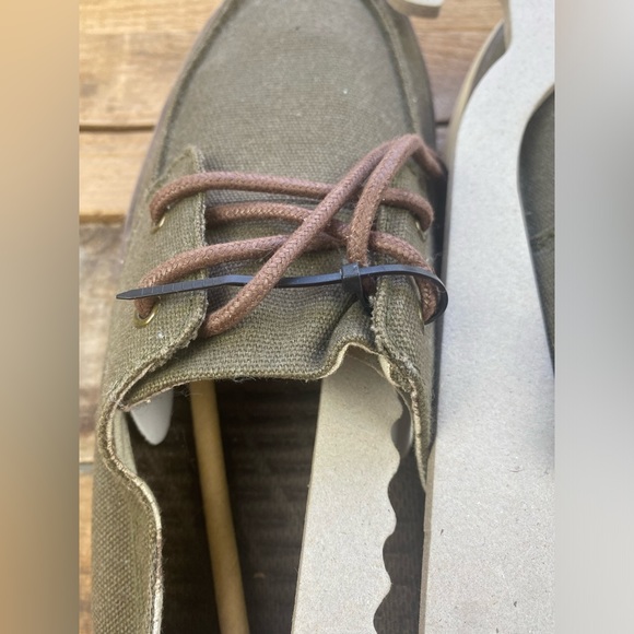 Freewaters Men’s boat shoes size 9 NEW with tags Olive Green. - Picture 7 of 10